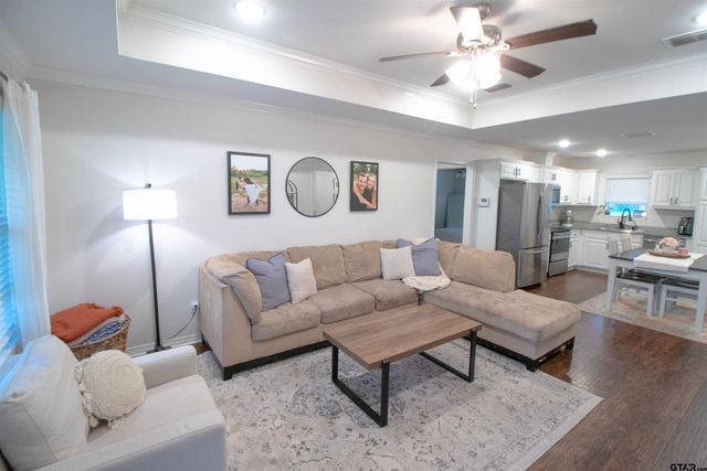 2214 Walton Rd, Tyler, TX 75701