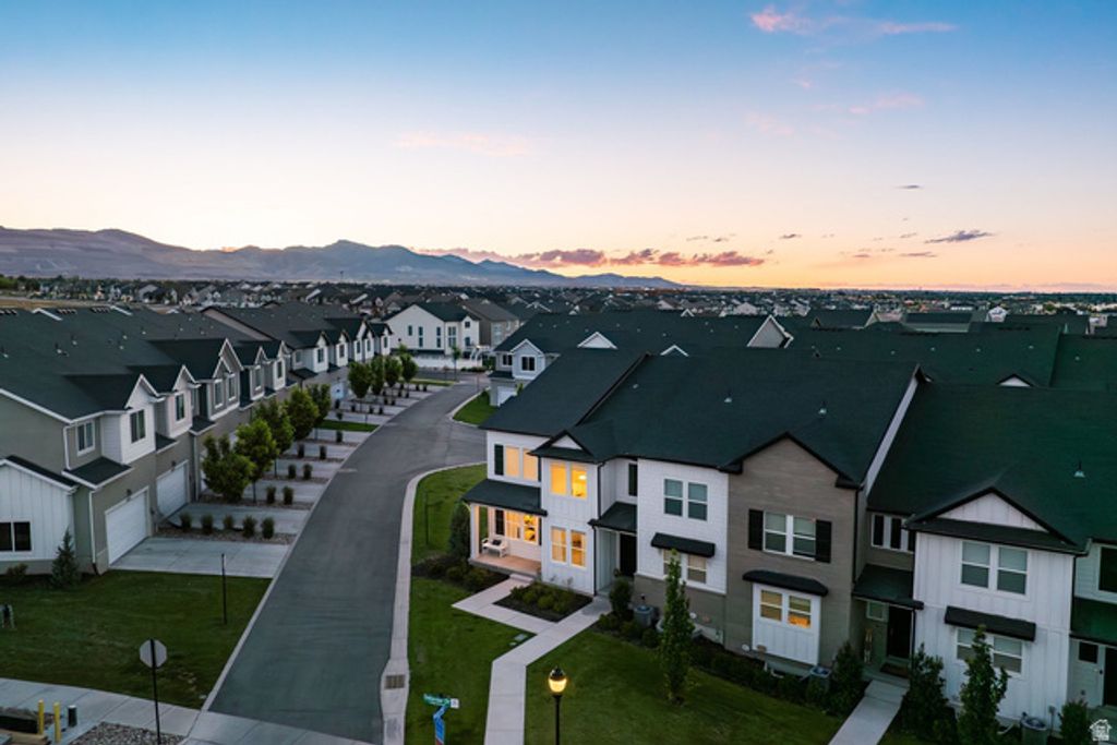 Image 17 of property listing at 4448 W DEFENDER DR, Herriman, UT 84096