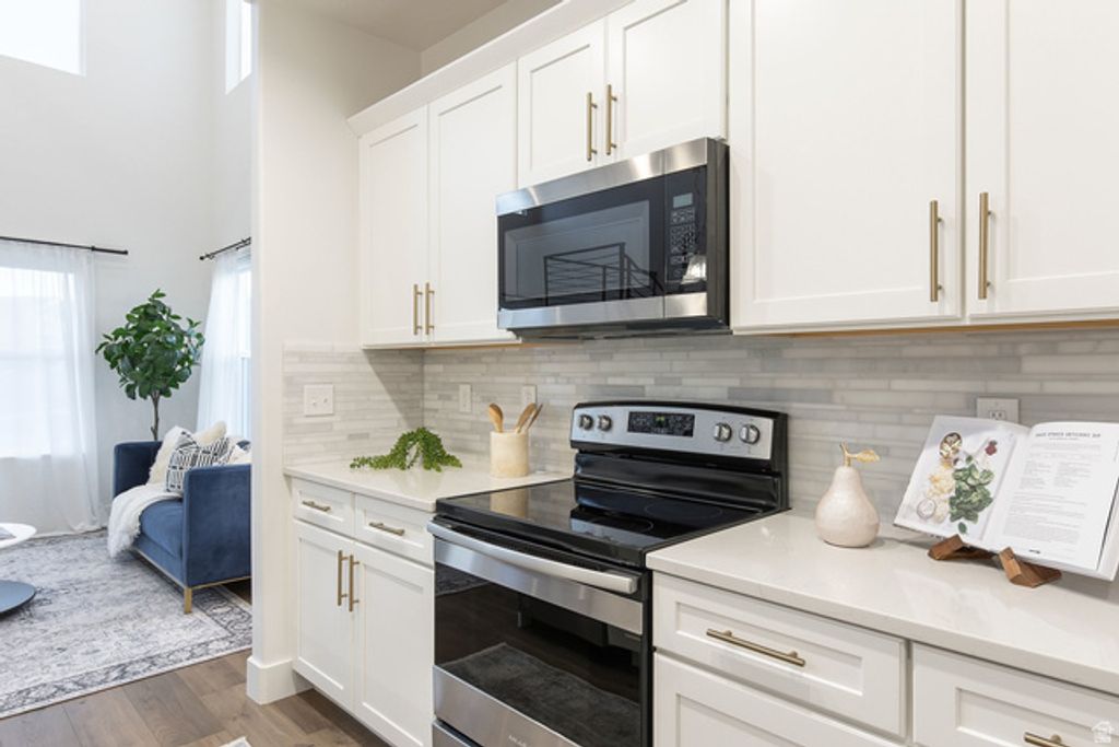 Image 20 of property listing at 4448 W DEFENDER DR, Herriman, UT 84096