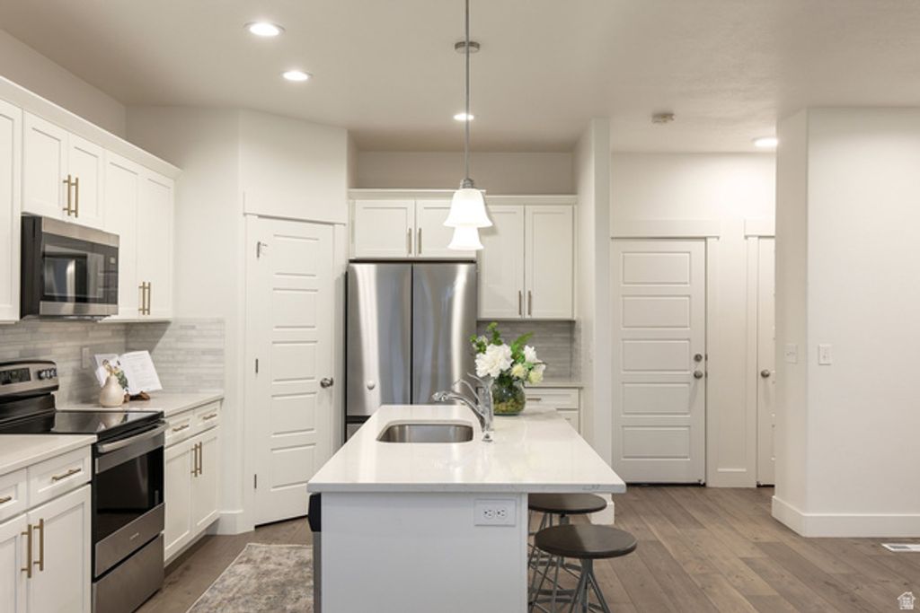 Image 24 of property listing at 4448 W DEFENDER DR, Herriman, UT 84096