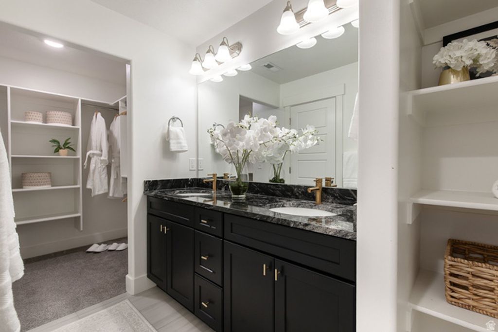 Image 10 of property listing at 4448 W DEFENDER DR, Herriman, UT 84096