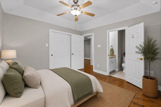 1729 Enterprise Avenue, League City, TX 77573