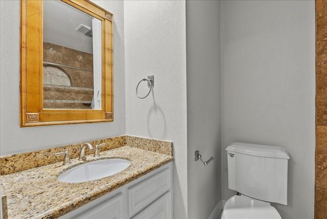 1729 Enterprise Avenue, League City, TX 77573