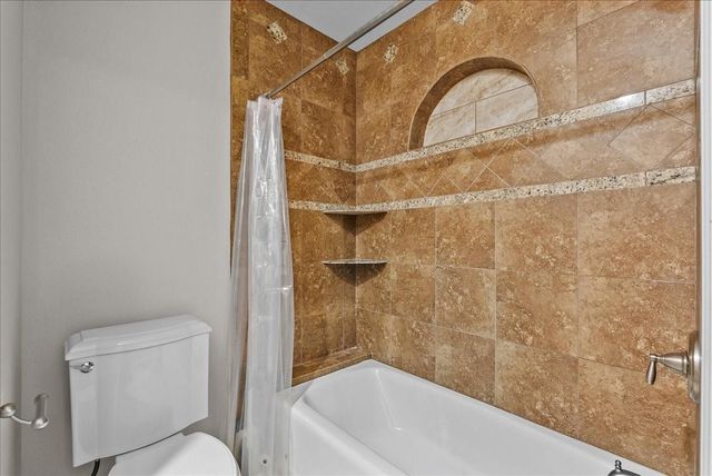 1729 Enterprise Avenue, League City, TX 77573
