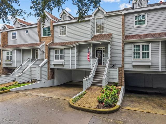 1729 Enterprise Avenue, League City, TX 77573