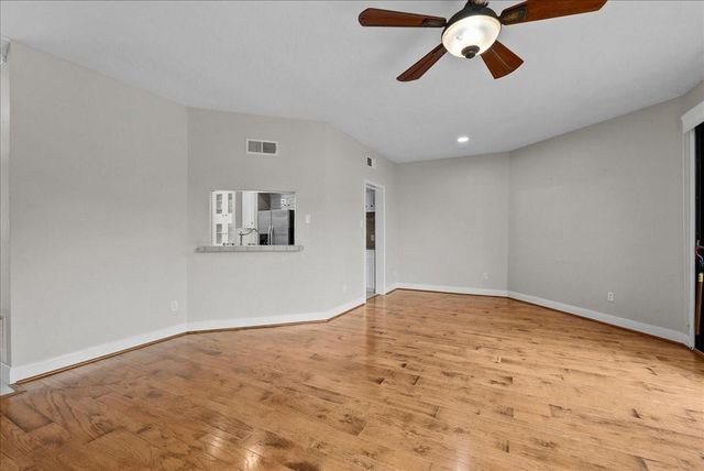 1729 Enterprise Avenue, League City, TX 77573