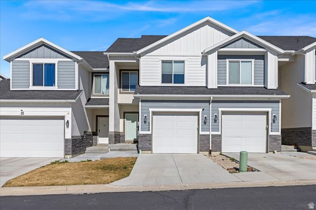 826 N GLENEAGLES CT, Tooele, UT 84074