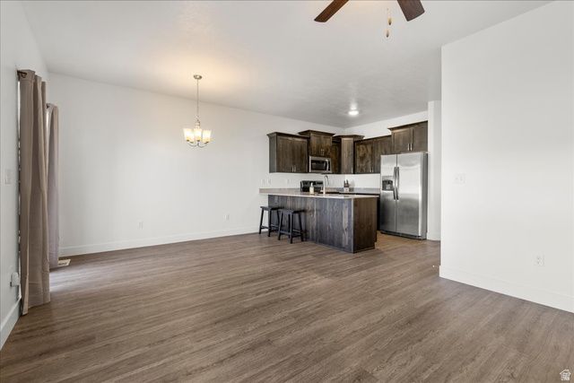 826 N GLENEAGLES CT, Tooele, UT 84074