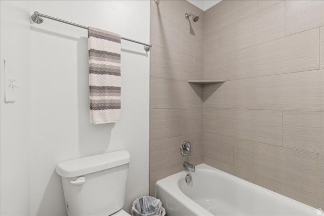 826 N GLENEAGLES CT, Tooele, UT 84074