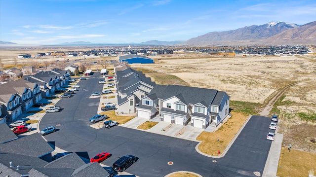 826 N GLENEAGLES CT, Tooele, UT 84074
