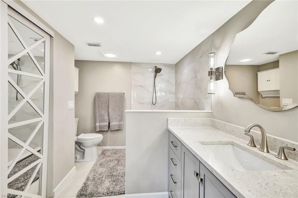 Image 17 of property listing at 5115 Sunnybrook CT # 21, Cape Coral, FL 33904