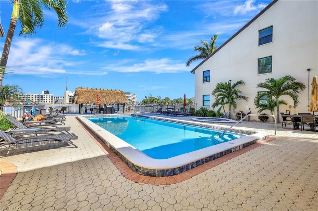 Image 37 of property listing at 5115 Sunnybrook CT # 21, Cape Coral, FL 33904