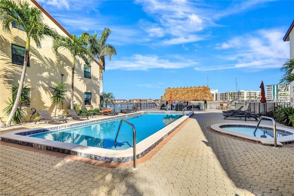 Image 38 of property listing at 5115 Sunnybrook CT # 21, Cape Coral, FL 33904