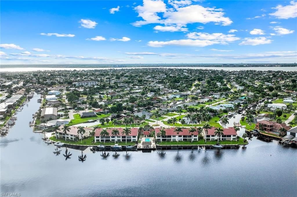Image 46 of property listing at 5115 Sunnybrook CT # 21, Cape Coral, FL 33904