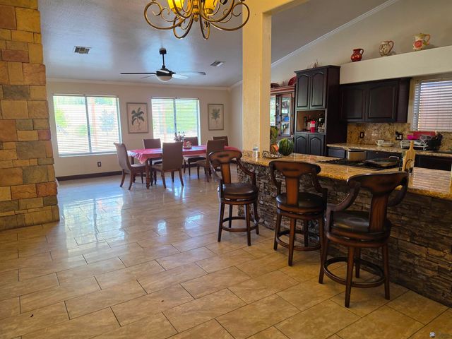 1933 S 33 Dr, Yuma, AZ 85364