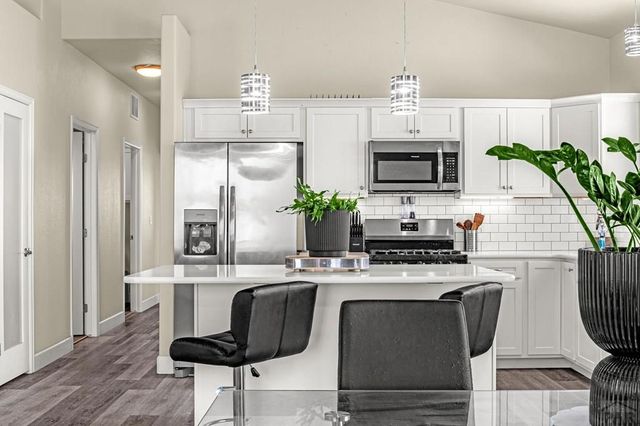 1696 E Silverwood Dr, Pueblo, CO 81007