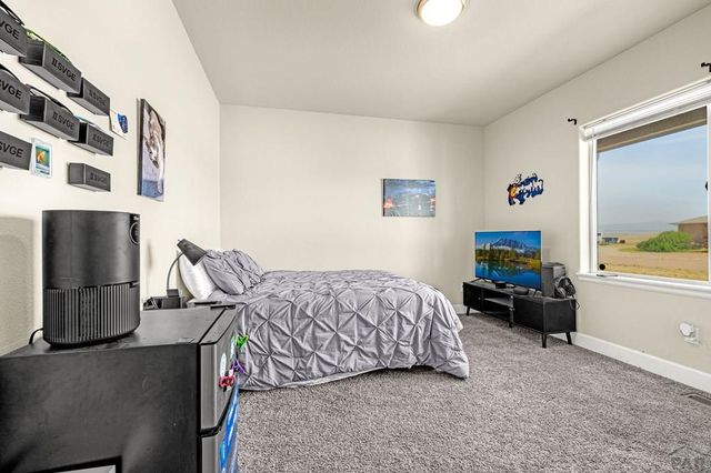 1696 E Silverwood Dr, Pueblo, CO 81007