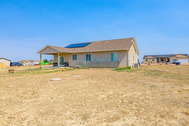 1696 E Silverwood Dr, Pueblo, CO 81007