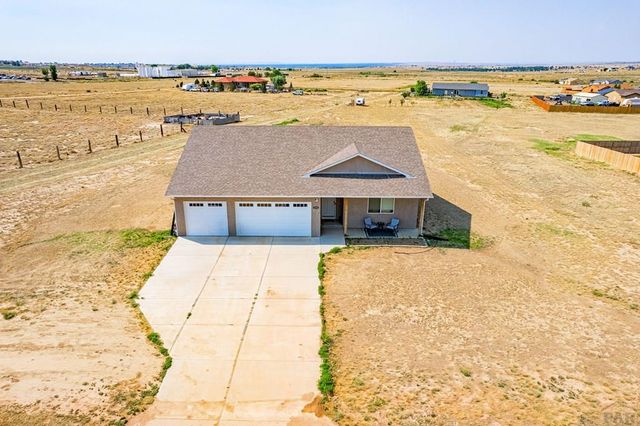 1696 E Silverwood Dr, Pueblo, CO 81007