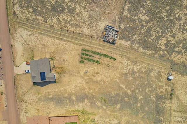 1696 E Silverwood Dr, Pueblo, CO 81007