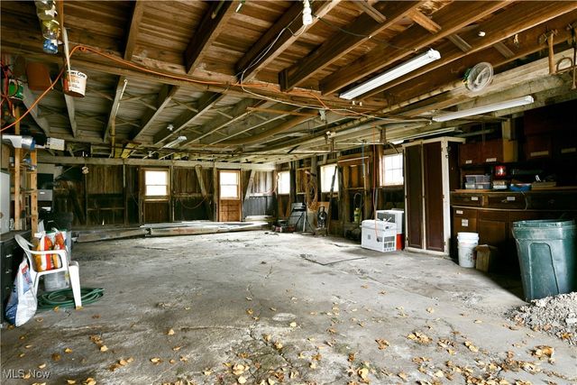 3572 Wilson Sharpsville Road, Cortland, OH 44410