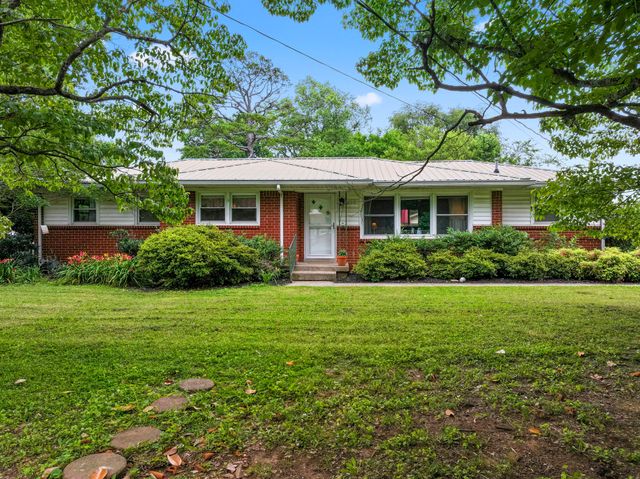 206 Cumberland Dr, Smyrna, TN 37167