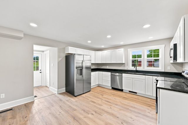 6117 ALUM SPRINGS RD, Edinburg, VA 22824