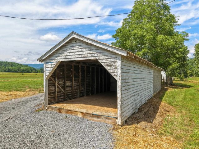 6117 ALUM SPRINGS RD, Edinburg, VA 22824