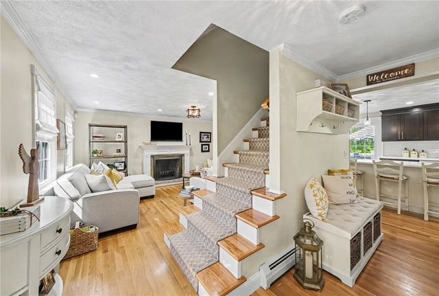 239 Abbott Run Valley Road, Cumberland, RI 02864