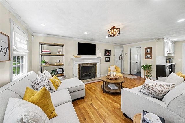 239 Abbott Run Valley Road, Cumberland, RI 02864