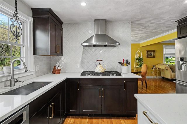 239 Abbott Run Valley Road, Cumberland, RI 02864