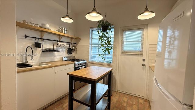 1250 Drexel Ave 9, Miami Beach, FL 33139