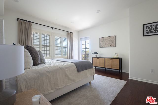 432 S Willaman Drive 301, Los Angeles, CA 90048