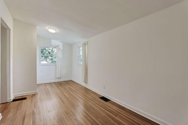 255 E Kelso Road, Columbus, OH 43202