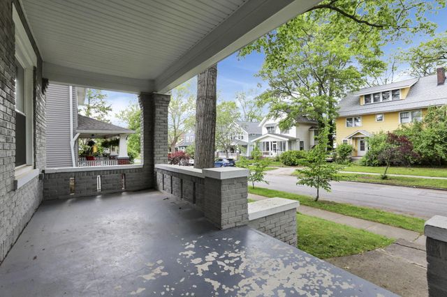 255 E Kelso Road, Columbus, OH 43202