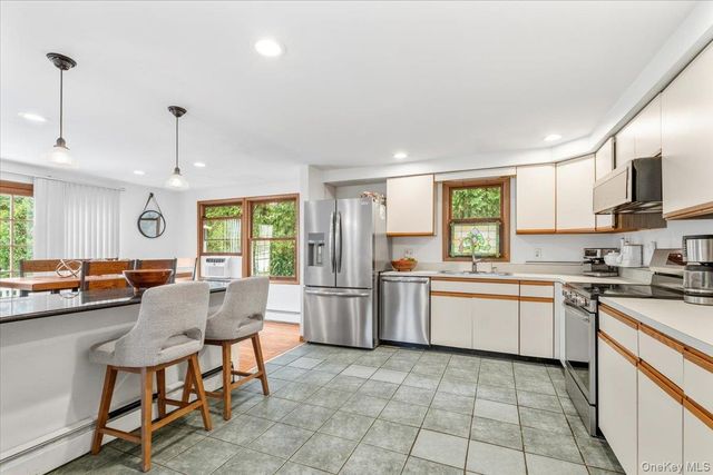 9 Aqueduct Road, Garrison, NY 10524