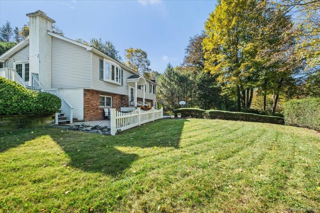 9 Aqueduct Road, Garrison, NY 10524