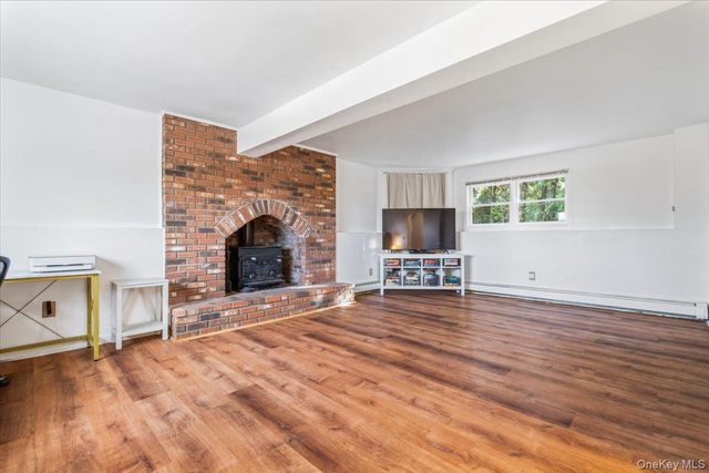 9 Aqueduct Road, Garrison, NY 10524