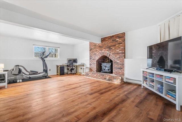 9 Aqueduct Road, Garrison, NY 10524