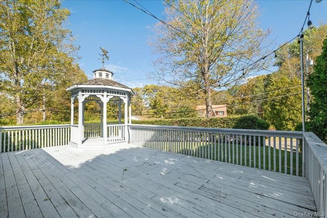 9 Aqueduct Road, Garrison, NY 10524