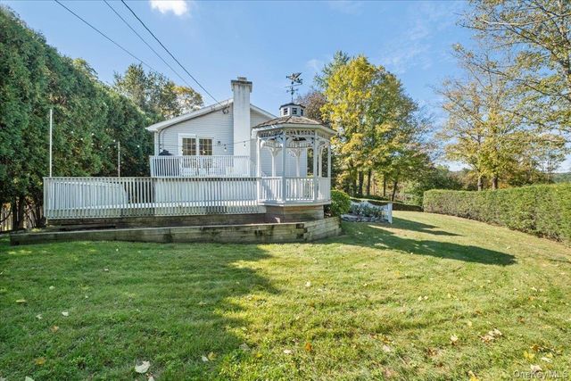 9 Aqueduct Road, Garrison, NY 10524