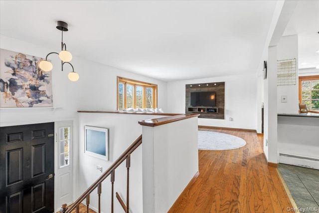 9 Aqueduct Road, Garrison, NY 10524