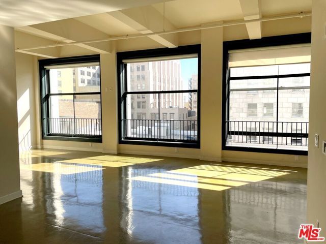 315 W 5th Street 911, Los Angeles, CA 90013