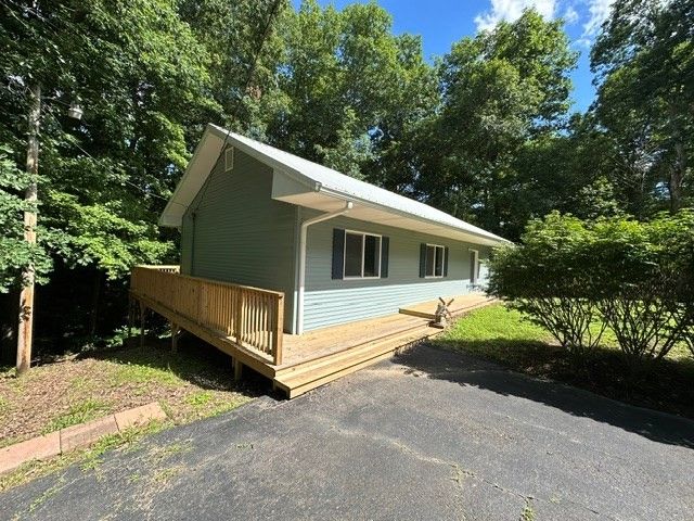 184 McDuff Ln, Camden, TN 38320