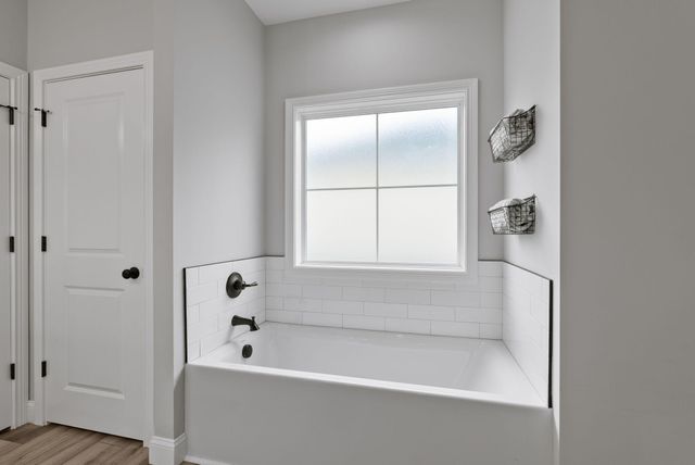 401 San Antonio Drive, Nicholasville, KY 40356