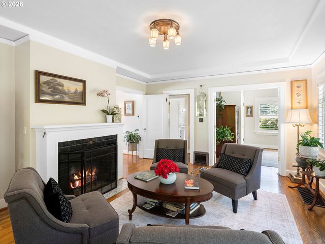 3409 Se ALDERCREST Rd, Milwaukie, OR 97222