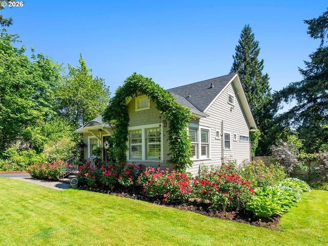 3409 Se ALDERCREST Rd, Milwaukie, OR 97222