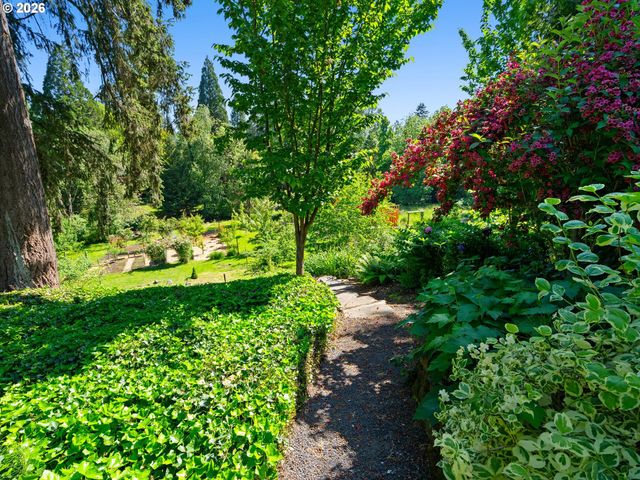 3409 Se ALDERCREST Rd, Milwaukie, OR 97222