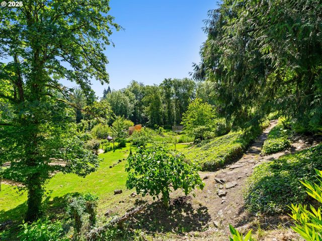 3409 Se ALDERCREST Rd, Milwaukie, OR 97222