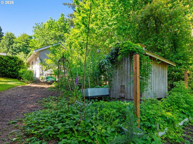 3409 Se ALDERCREST Rd, Milwaukie, OR 97222